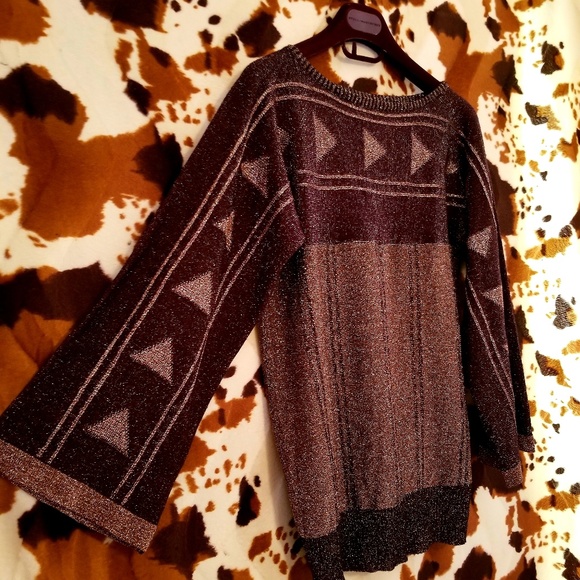 Vintage Glam Sweater - Picture 3 of 8